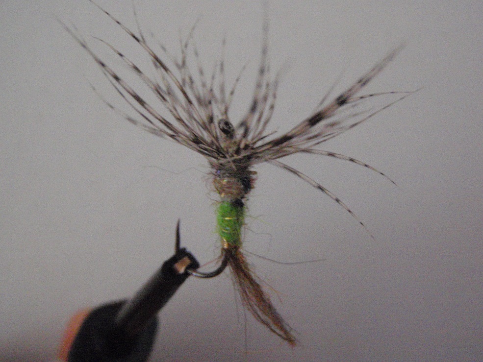 Tenkara Caddis Emerger V3 tyed by Misako Ishimura